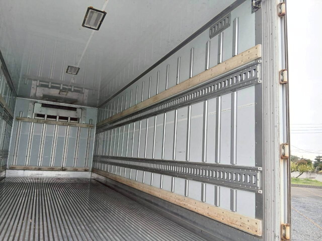 日野レンジャー冷凍車（冷蔵車）中型（4t）[写真19]