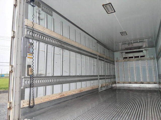 日野レンジャー冷凍車（冷蔵車）中型（4t）[写真20]