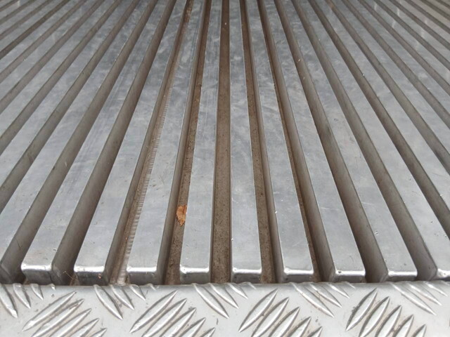 日野レンジャー冷凍車（冷蔵車）中型（4t）[写真27]