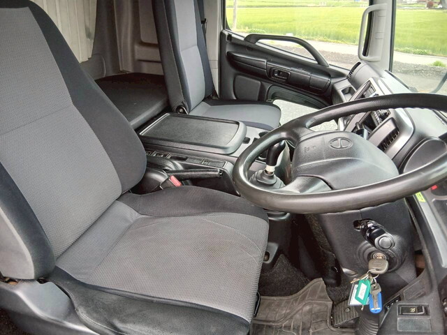 日野レンジャー冷凍車（冷蔵車）中型（4t）[写真30]