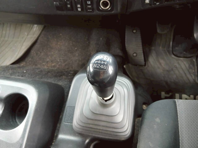 日野レンジャー冷凍車（冷蔵車）中型（4t）[写真34]