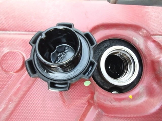 日野デュトロ平ボディ小型（2t・3t）[写真18]