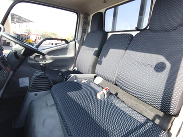 日野デュトロ平ボディ小型（2t・3t）[写真21]