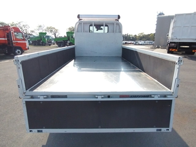 日野デュトロ平ボディ小型（2t・3t）[写真06]