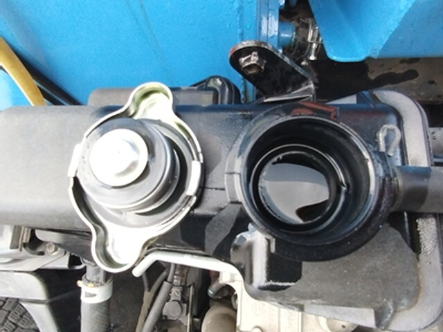 三菱ふそうキャンターパッカー車（塵芥車）小型（2t・3t）[写真24]