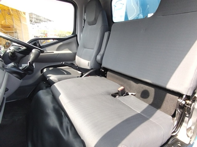 三菱ふそうキャンターパッカー車（塵芥車）小型（2t・3t）[写真26]