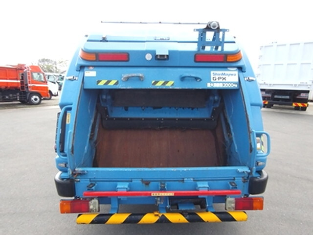 三菱ふそうキャンターパッカー車（塵芥車）小型（2t・3t）[写真06]