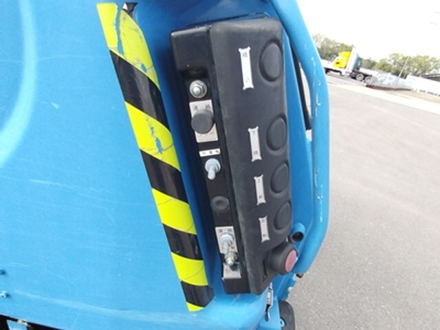 三菱ふそうキャンターパッカー車（塵芥車）小型（2t・3t）[写真08]