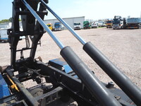 三菱ふそうファイターコンテナ専用車中型（4t）[写真15]