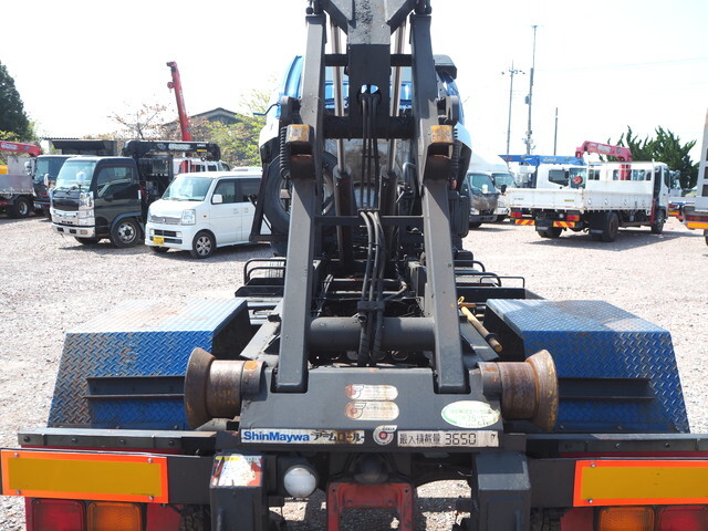 三菱ふそうファイターコンテナ専用車中型（4t）[写真22]