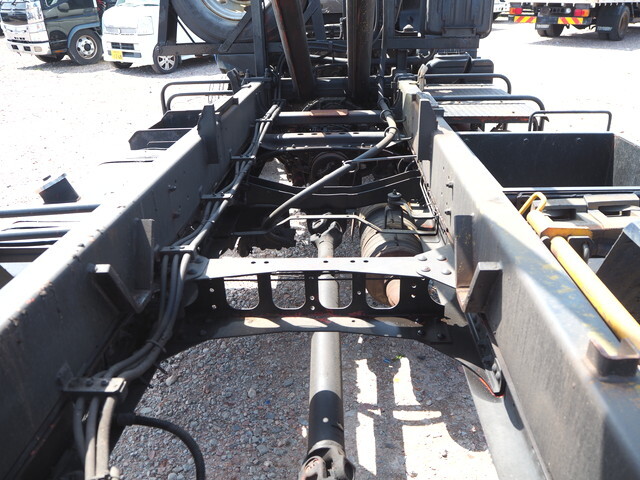 三菱ふそうファイターコンテナ専用車中型（4t）[写真23]