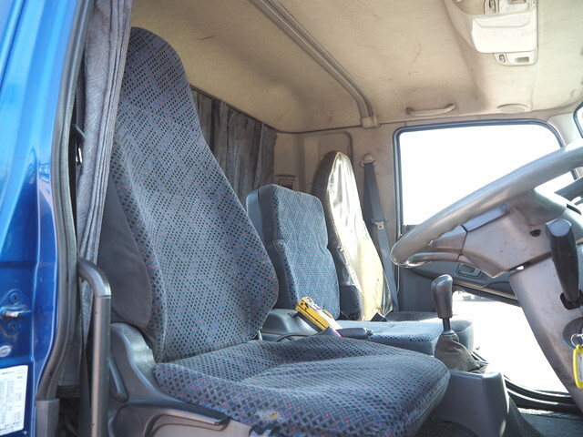 三菱ふそうファイターコンテナ専用車中型（4t）[写真34]