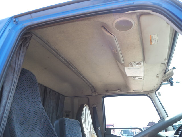 三菱ふそうファイターコンテナ専用車中型（4t）[写真35]