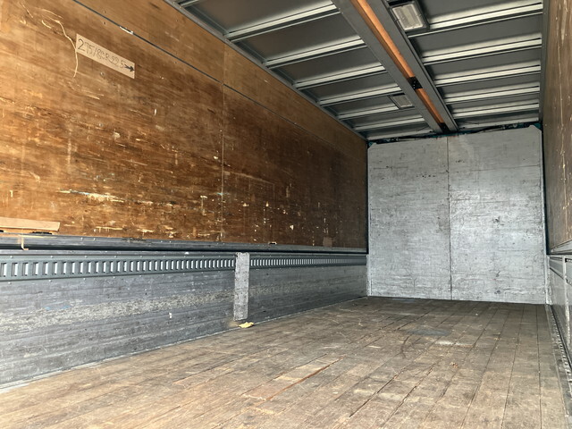 三菱ふそうファイターアルミウイング増トン（6t・8t）[写真14]