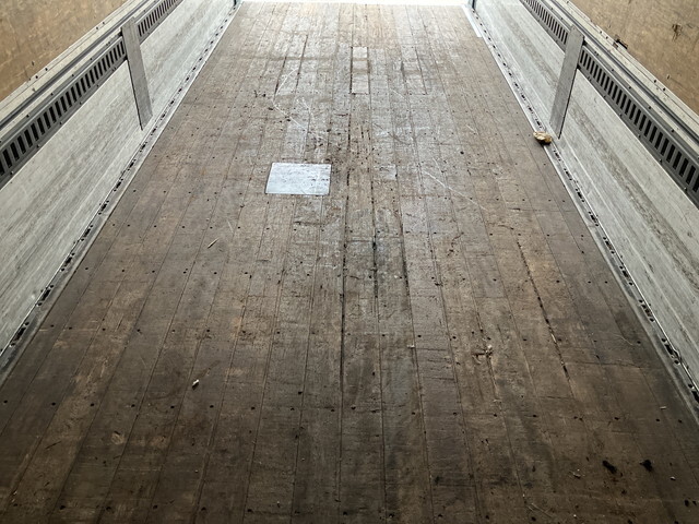 三菱ふそうファイターアルミウイング増トン（6t・8t）[写真17]