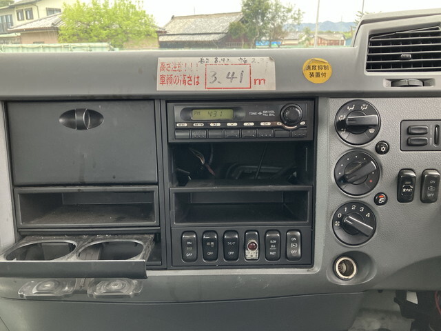 三菱ふそうファイターアルミウイング増トン（6t・8t）[写真37]