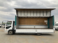 三菱ふそうファイターアルミウイング増トン（6t・8t）[写真07]