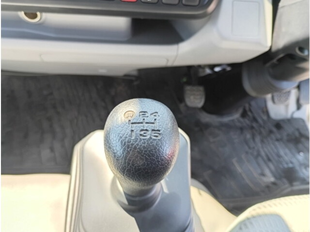 日野デュトロ冷凍車（冷蔵車）小型（2t・3t）[写真26]