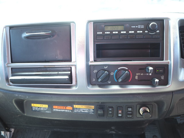 日野レンジャークレーン4段中型（4t）[写真39]