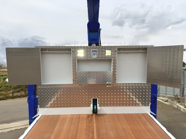 いすゞフォワードセルフクレーン3段中型（4t）[写真16]