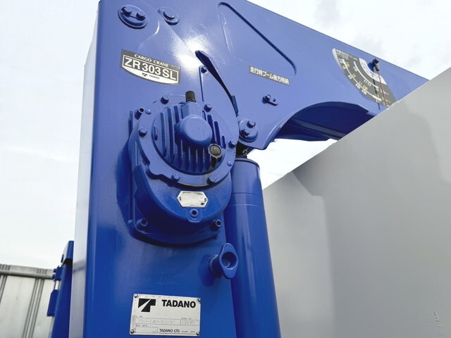 いすゞフォワードセルフクレーン3段中型（4t）[写真23]