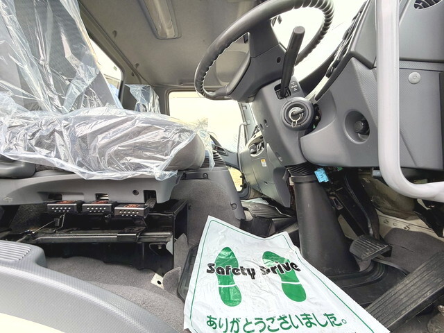 いすゞフォワードセルフクレーン3段中型（4t）[写真26]