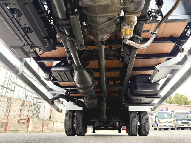 いすゞフォワードセルフクレーン3段中型（4t）[写真09]