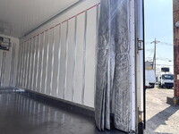 いすゞエルフ冷凍車（冷蔵車）小型（2t・3t）[写真13]