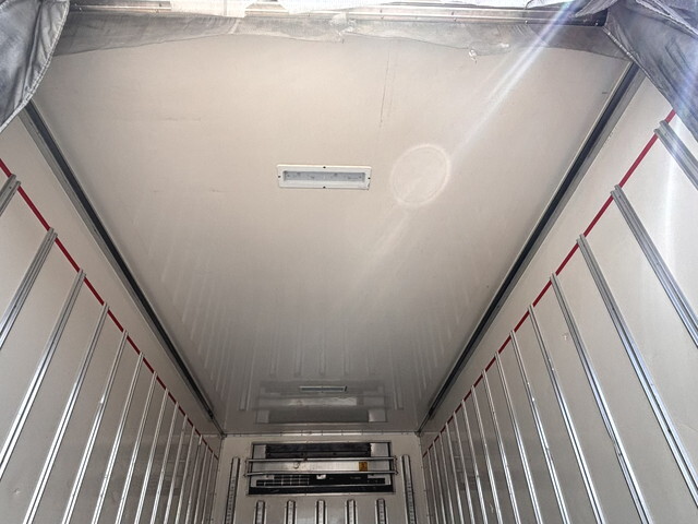 いすゞエルフ冷凍車（冷蔵車）小型（2t・3t）[写真13]