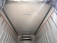 いすゞエルフ冷凍車（冷蔵車）小型（2t・3t）[写真14]