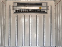 いすゞエルフ冷凍車（冷蔵車）小型（2t・3t）[写真15]