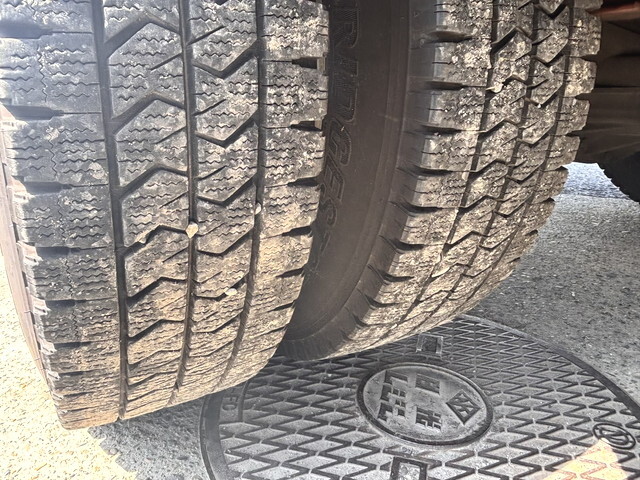 いすゞエルフ冷凍車（冷蔵車）小型（2t・3t）[写真18]