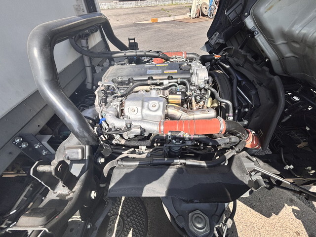 いすゞエルフ冷凍車（冷蔵車）小型（2t・3t）[写真26]