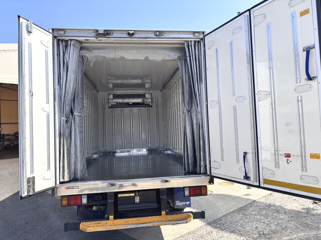 いすゞエルフ冷凍車（冷蔵車）小型（2t・3t）[写真08]