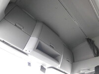 いすゞギガアルミウイング大型（10t）[写真19]