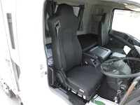 いすゞギガアルミウイング大型（10t）[写真23]