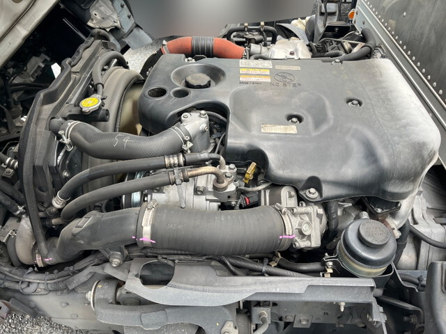 いすゞエルフアルミバン小型（2t・3t）[写真24]