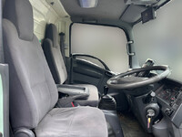 いすゞエルフアルミバン小型（2t・3t）[写真29]