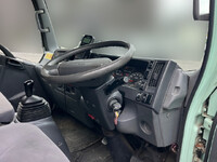 いすゞエルフアルミバン小型（2t・3t）[写真30]