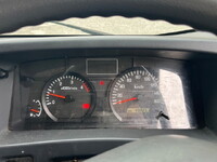 いすゞエルフアルミバン小型（2t・3t）[写真31]