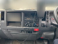 いすゞエルフアルミバン小型（2t・3t）[写真32]