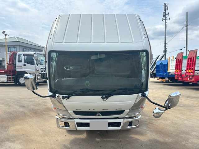 三菱ふそうキャンタークレーン付小型（2t・3t）[写真10]