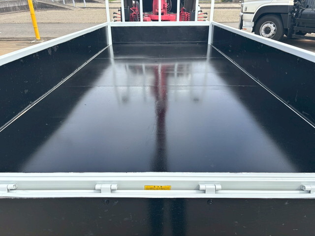 三菱ふそうキャンタークレーン付小型（2t・3t）[写真13]