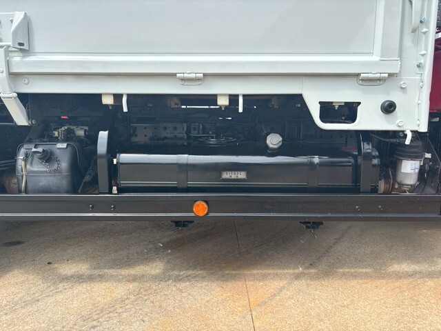 三菱ふそうキャンタークレーン付小型（2t・3t）[写真18]