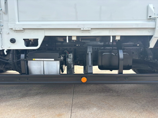 三菱ふそうキャンタークレーン付小型（2t・3t）[写真22]