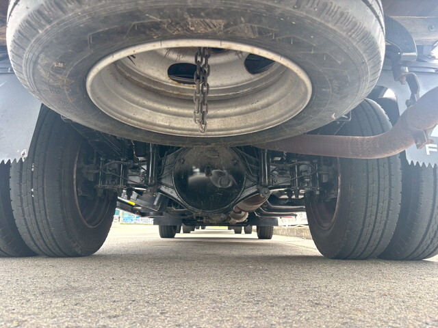 三菱ふそうキャンタークレーン付小型（2t・3t）[写真26]