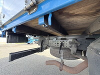 三菱ふそうキャンターアルミブロック小型（2t・3t）[写真17]