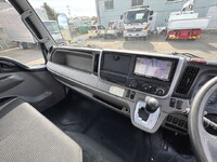 三菱ふそうキャンターアルミブロック小型（2t・3t）[写真28]