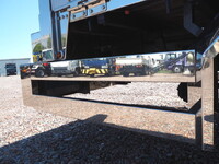 三菱ふそうキャンターアルミブロック小型（2t・3t）[写真14]