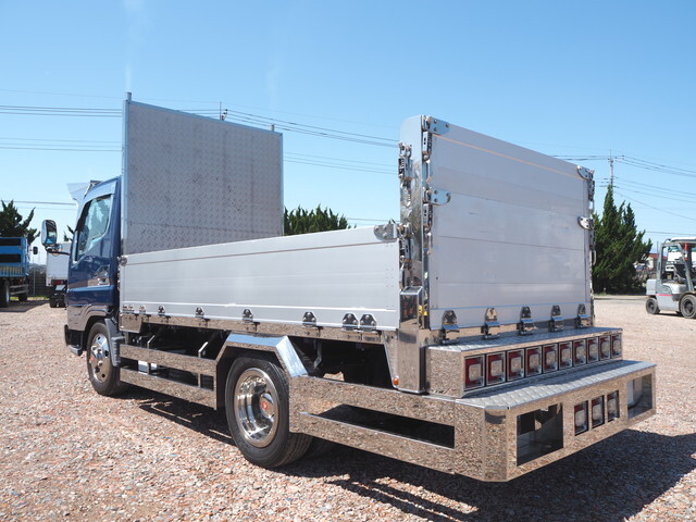 三菱ふそうキャンターアルミブロック小型（2t・3t）[写真02]